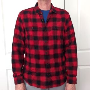 GAP Buffalo Plaid Red Black Flannel Shirt size Large NICE